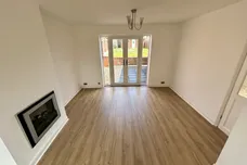Newland Grove, DUDLEY