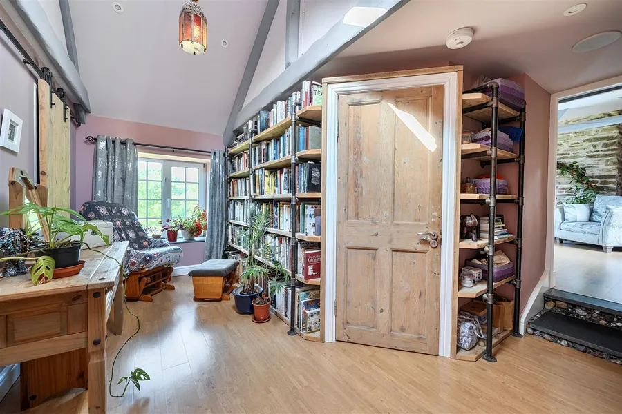 Property Image 34