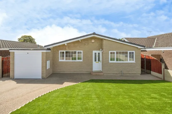 Harmby Close, Skellow, Doncaster, Sou...