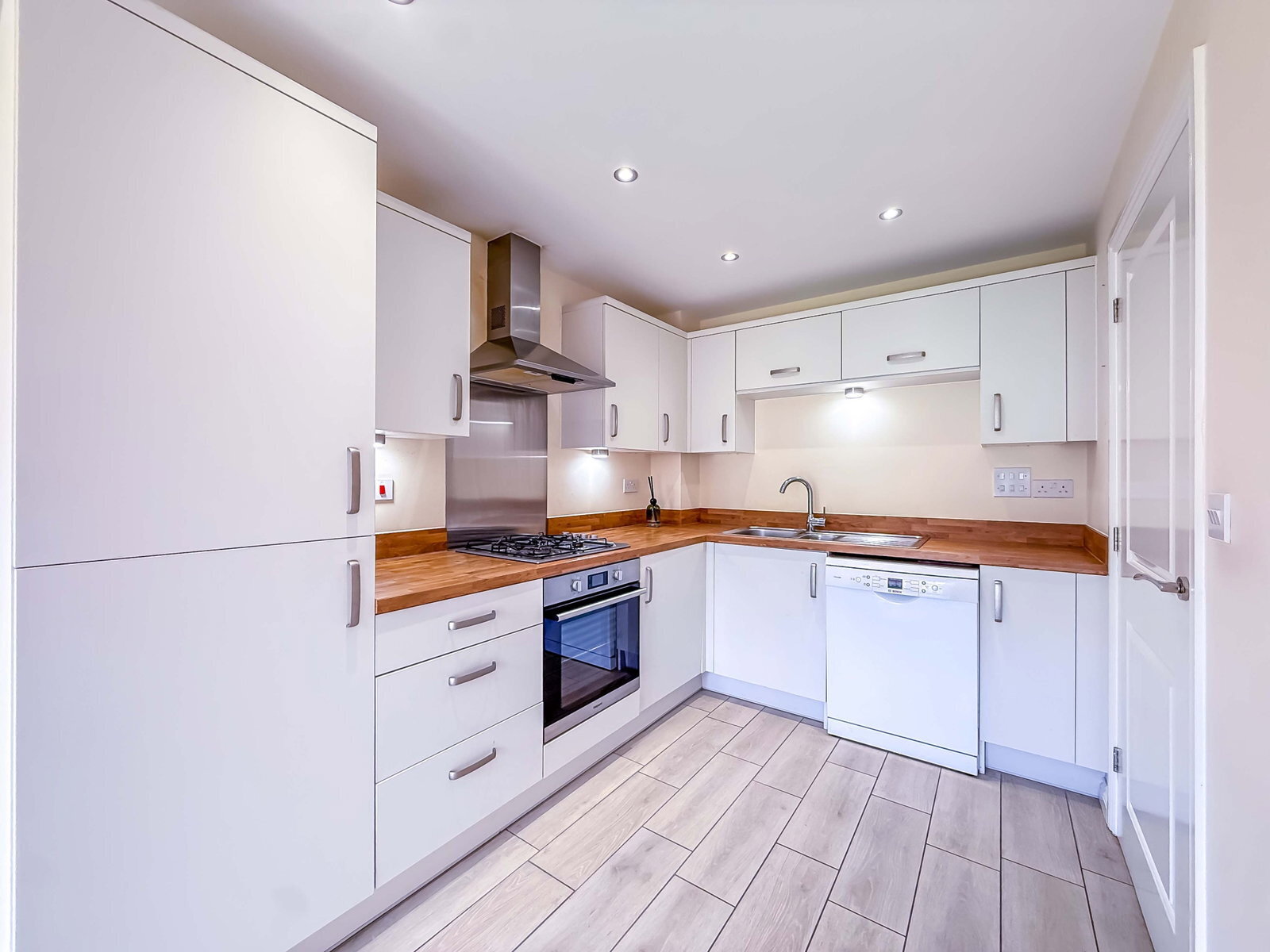Balmoral Drive, Churchtown, PR9 8QA Image 2