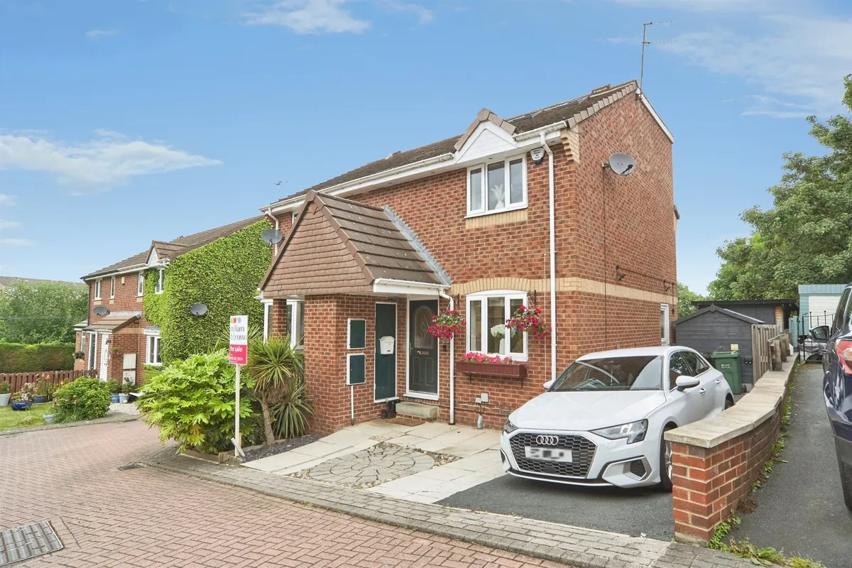 Fern Lea View, Stanningley, Pudsey