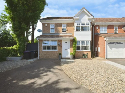 Lawrence Avenue, Stanstead Abbotts, Warephoto