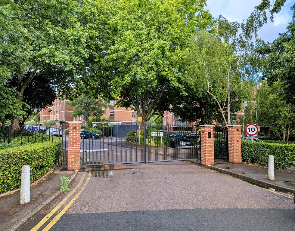 Two-Bed Flat for Sale in Prime West Hendon Location  Verulam Court, NW9 Image 1