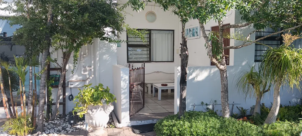 South Africa, Western Cape, Country Club, Salamander Street, 18