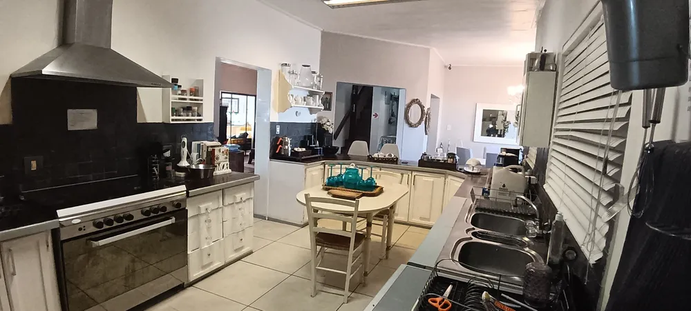 South Africa, Western Cape, Country Club, Salamander Street, 18