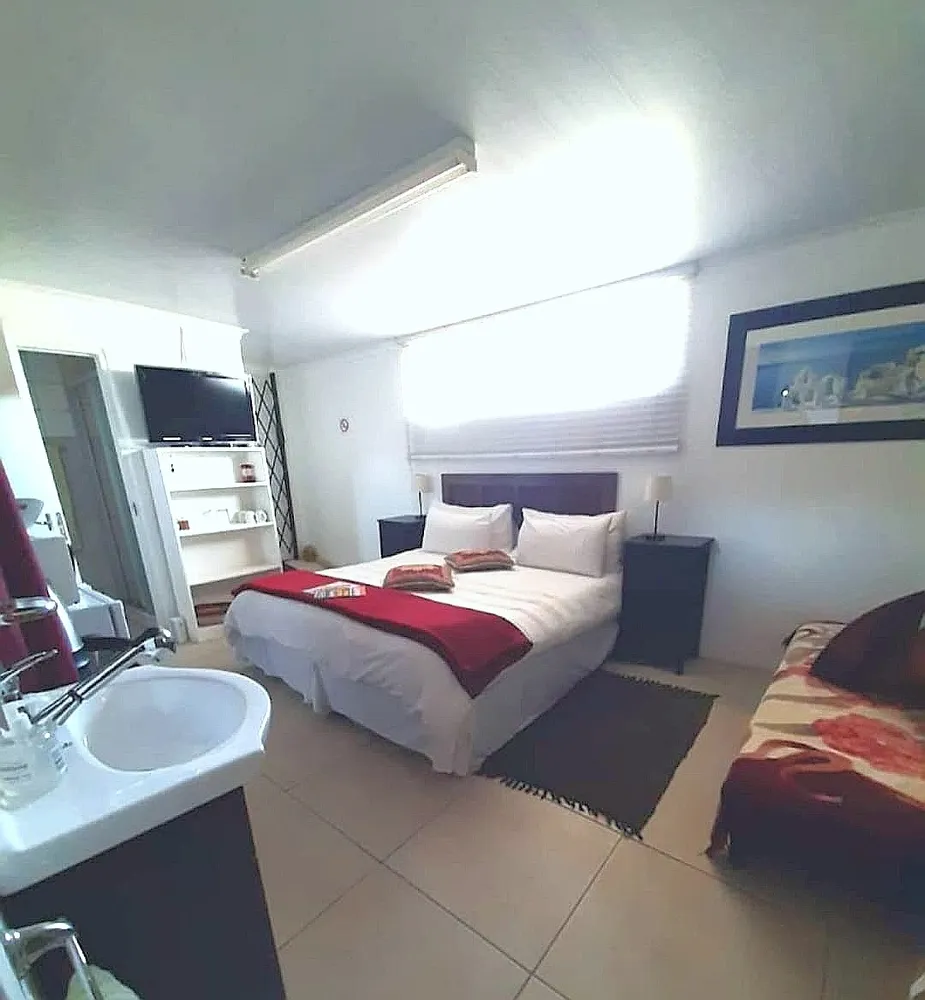 South Africa, Western Cape, Country Club, Salamander Street, 18