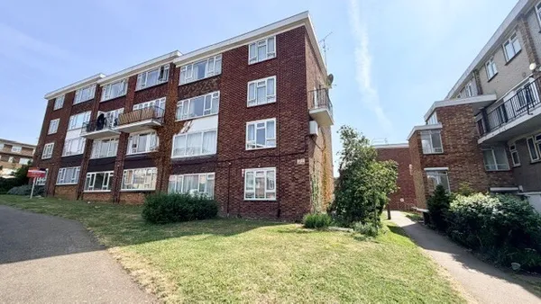 Victor Walk, Hornchurch, RM12 4XQ