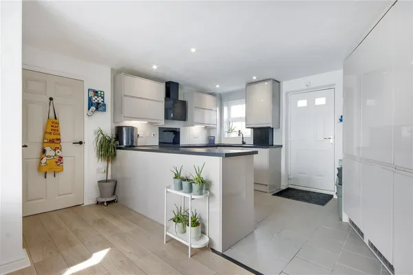 Premier Way, Kemsley, Sittingbourne, ...