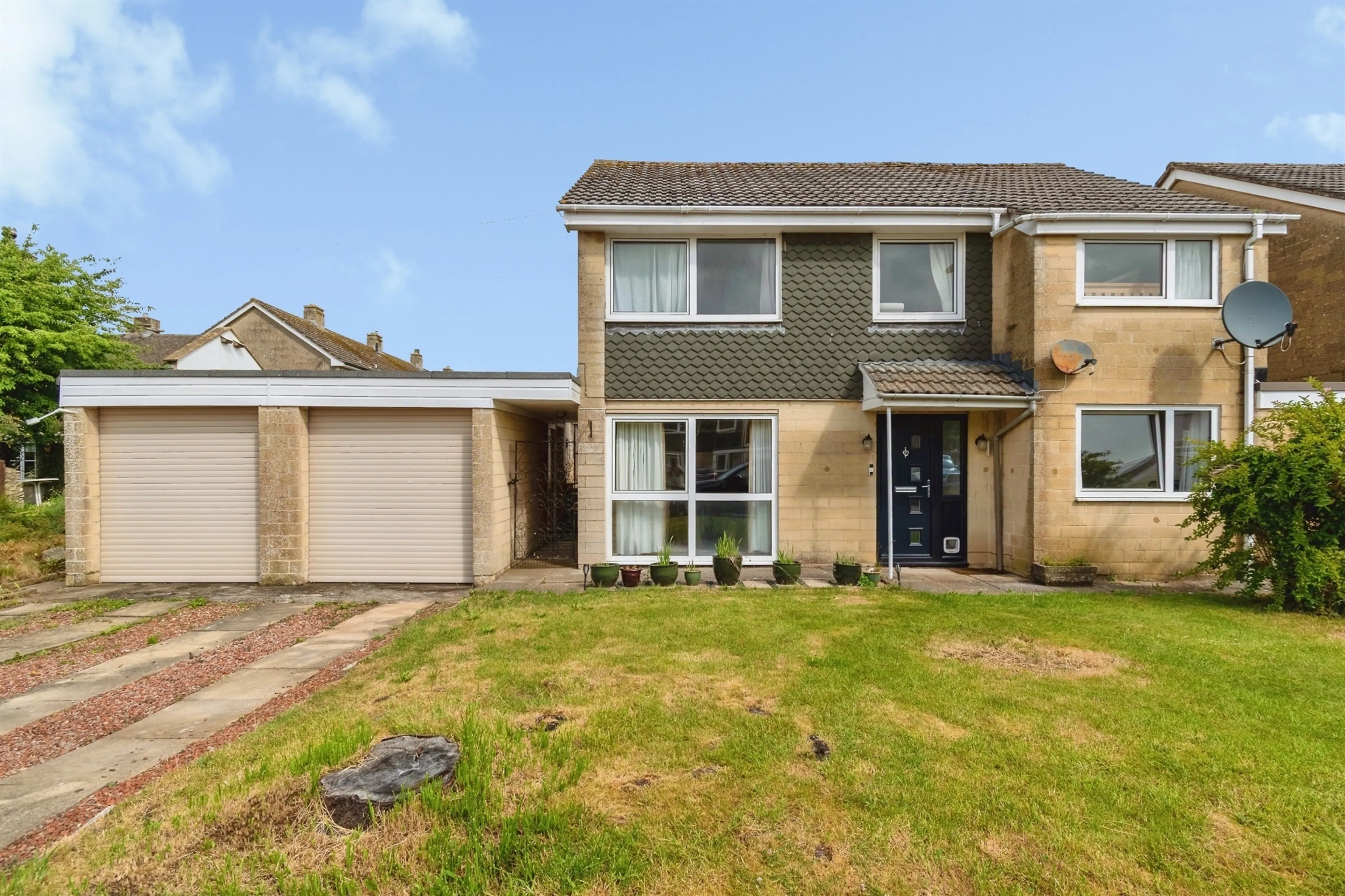 Property photo 0