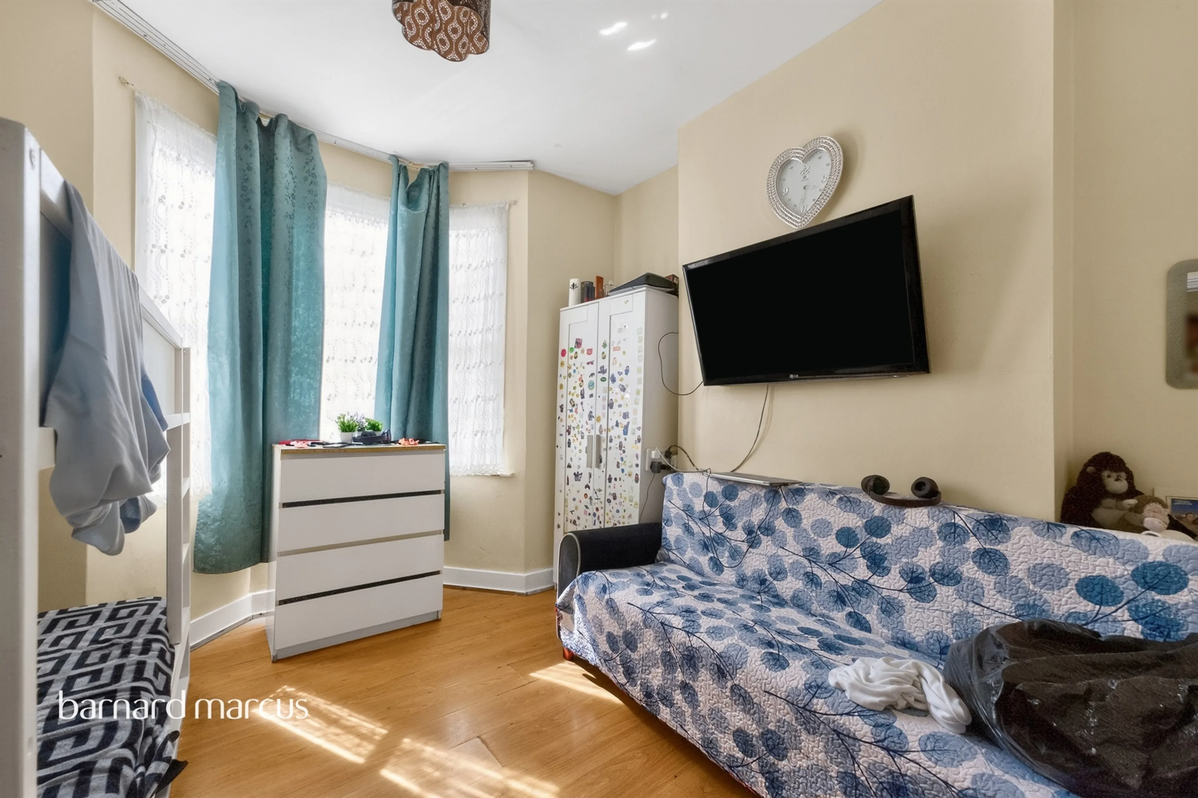 Property at St. Pauls Road, London