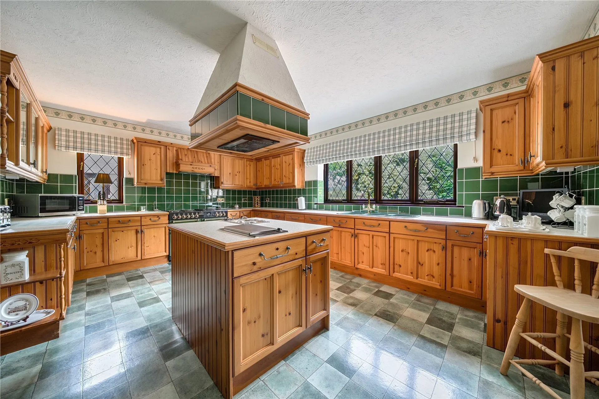 Property photo top 1