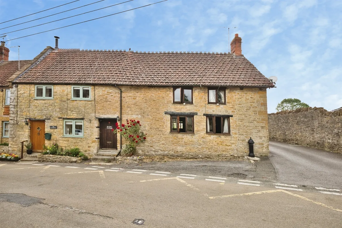 North Street, Haselbury Plucknett, Crewkerne