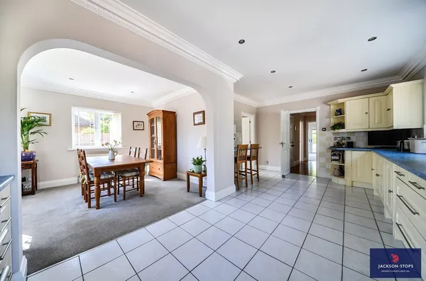 Anchor Drive, KIngsthorpe, NN2 photo 10
