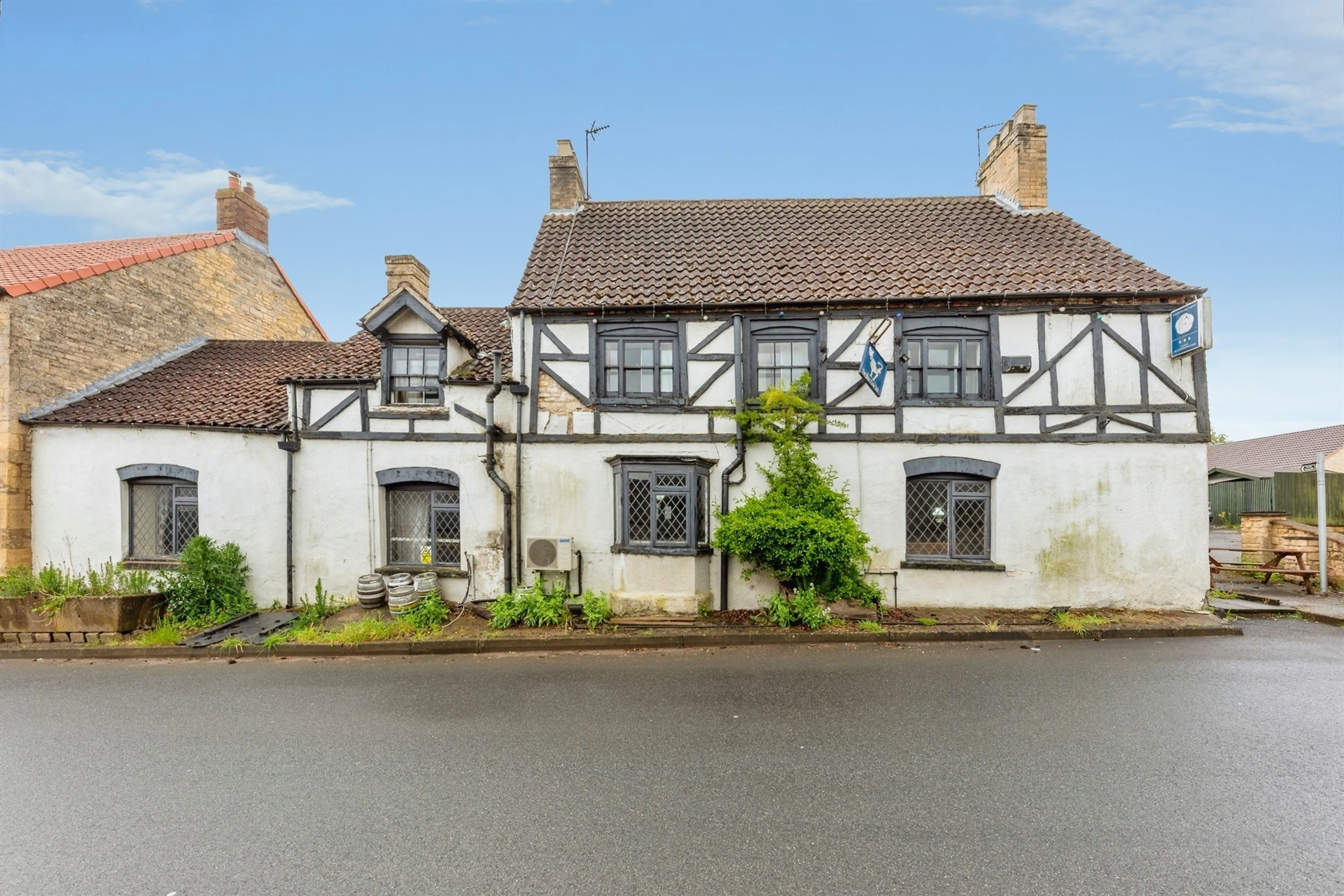 Property photo 0