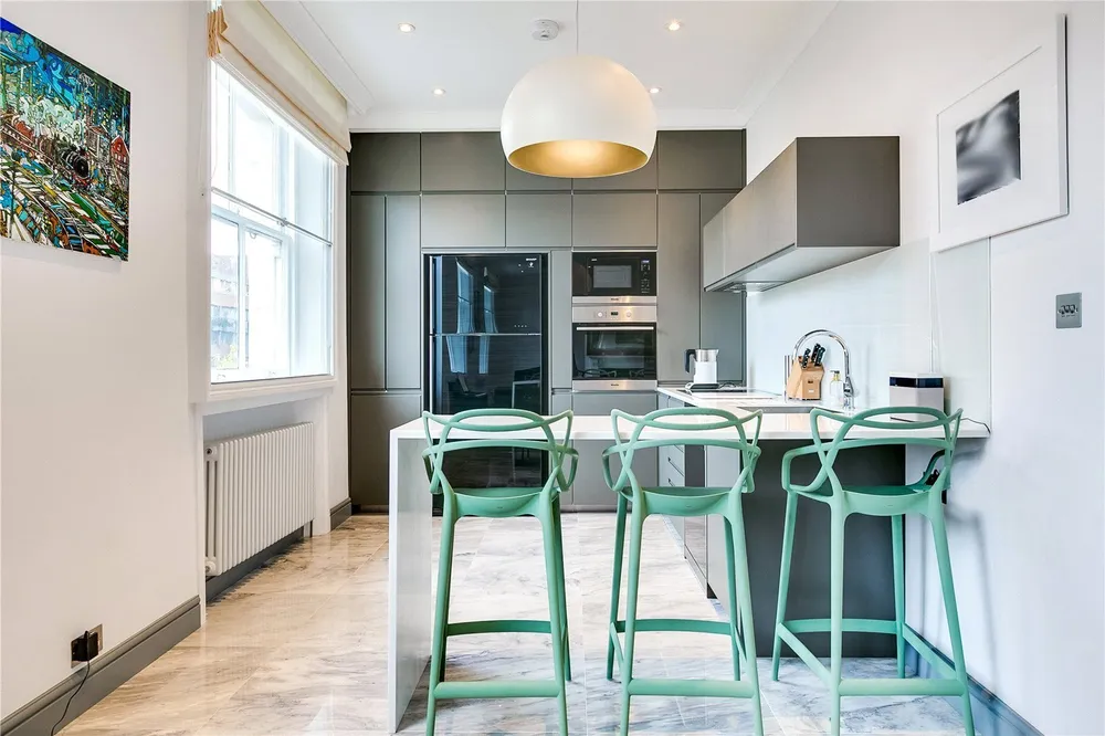 Cromwell Road, Earls Court, London, SW5