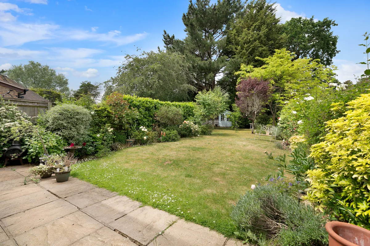 Millfields Crescent, Charlwood, Horley, Surrey, RH6