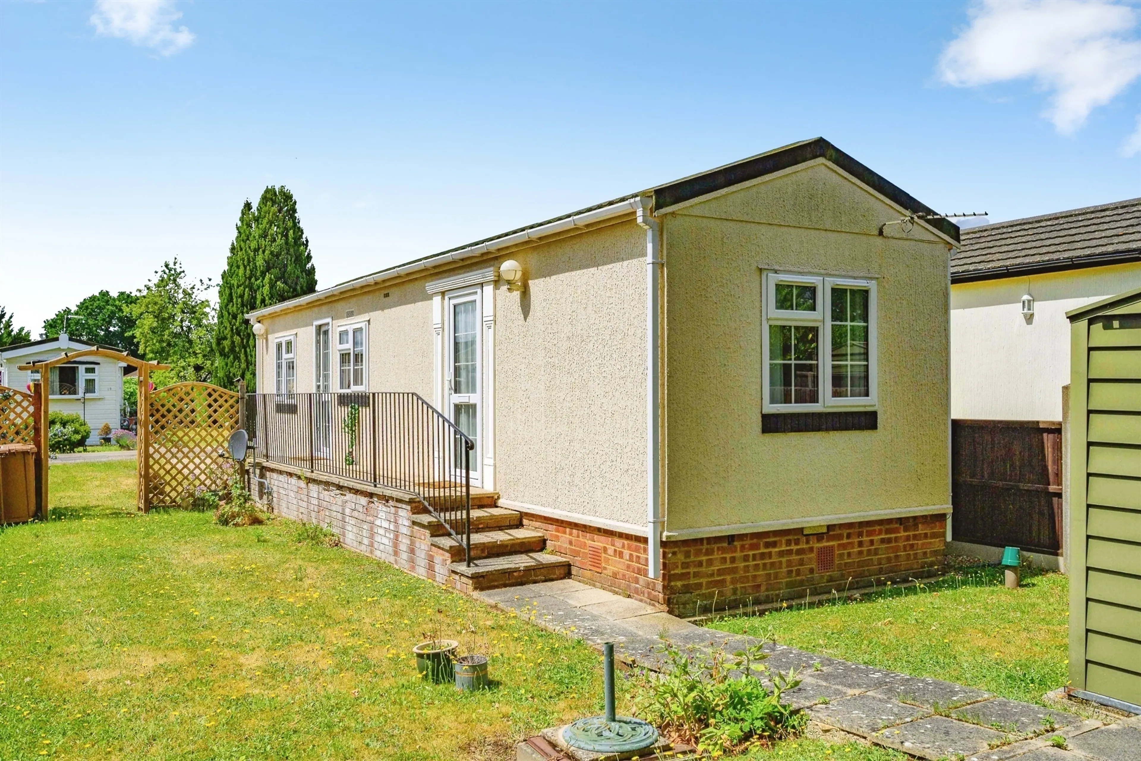 Property photo 0