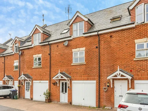 Priory Mews, HAYWARDS HEATHphoto