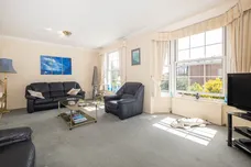 Somerset Road, London, SW19 photo 24
