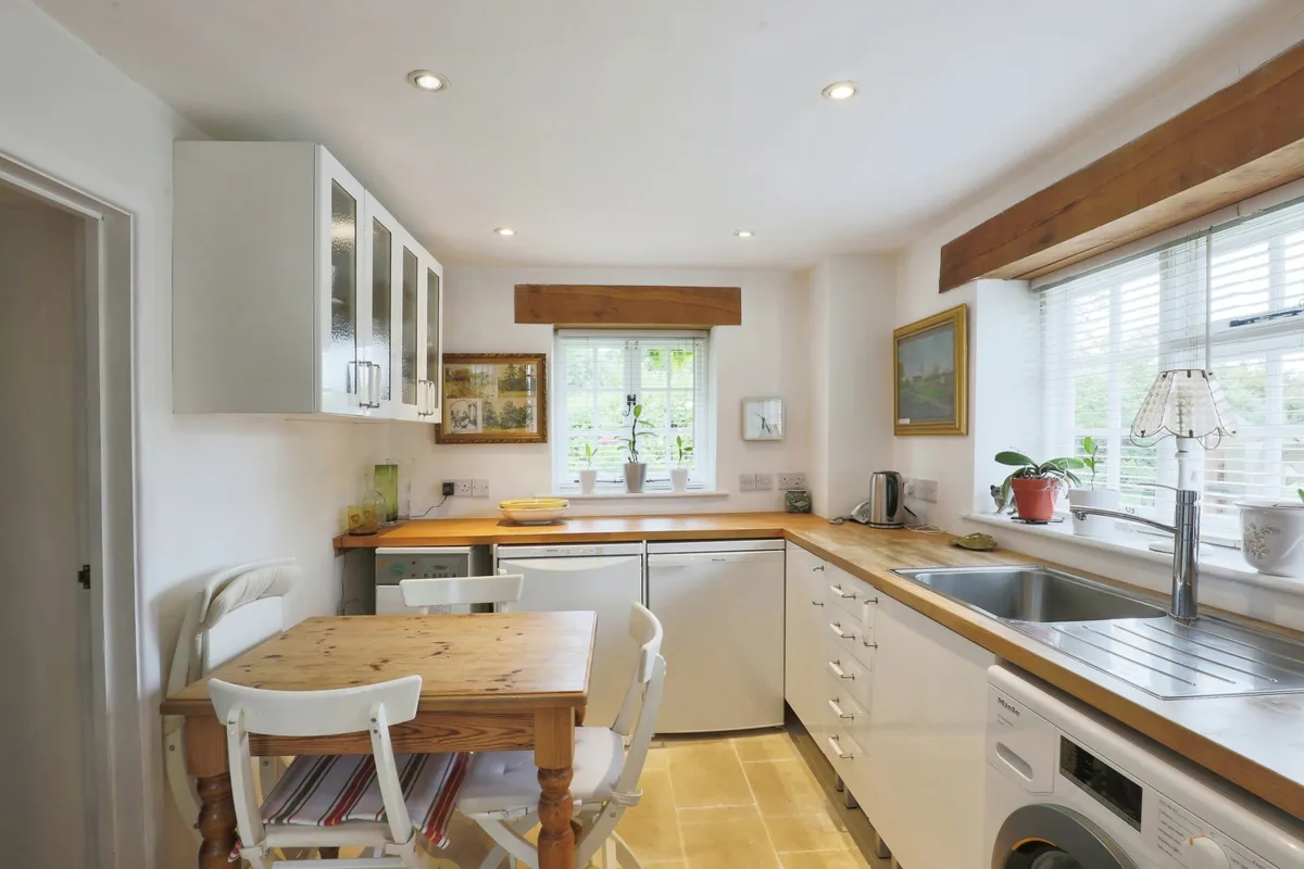 Red Rose Close, Kencot, Oxfordshire, GL7