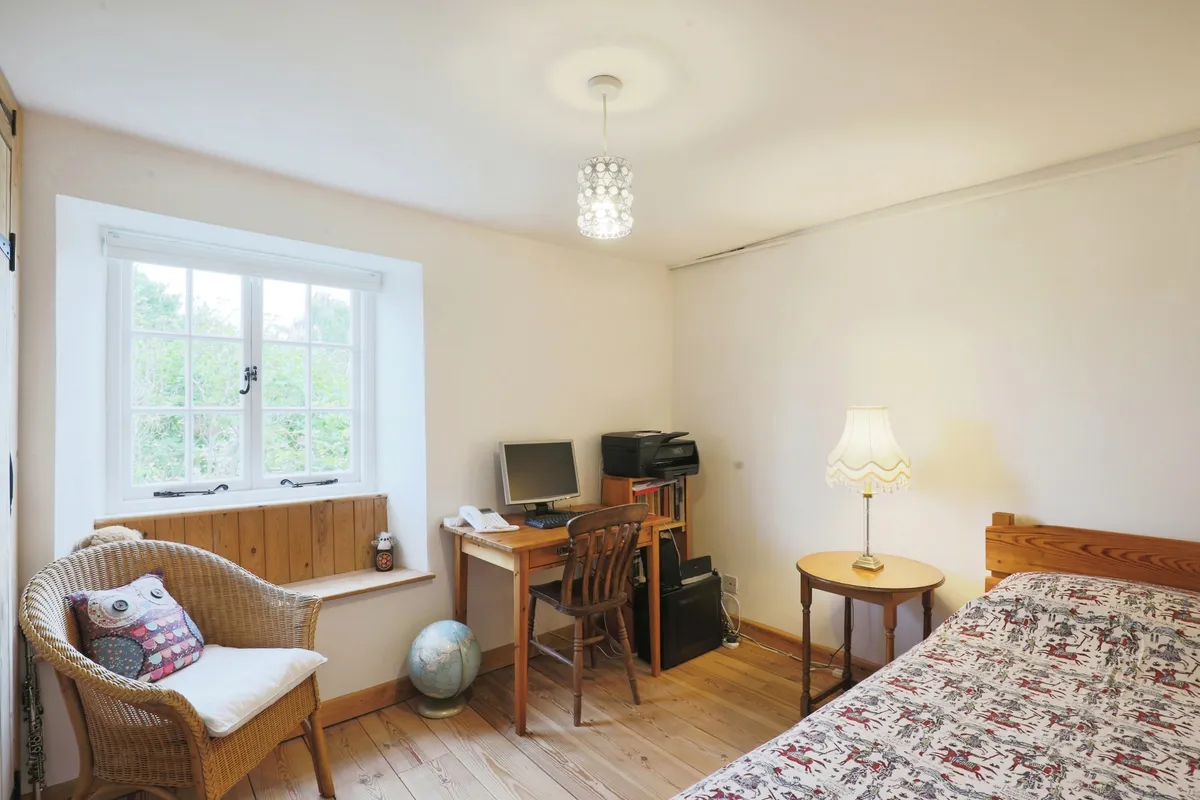 Red Rose Close, Kencot, Oxfordshire, GL7