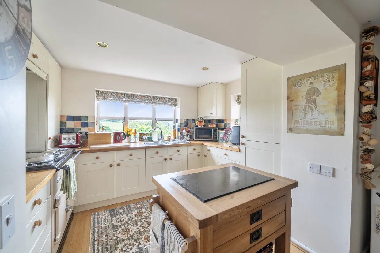 Bread Street, Ruscombe, GL6 photo 4