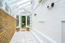 Highfield Road London NW11 photo 4