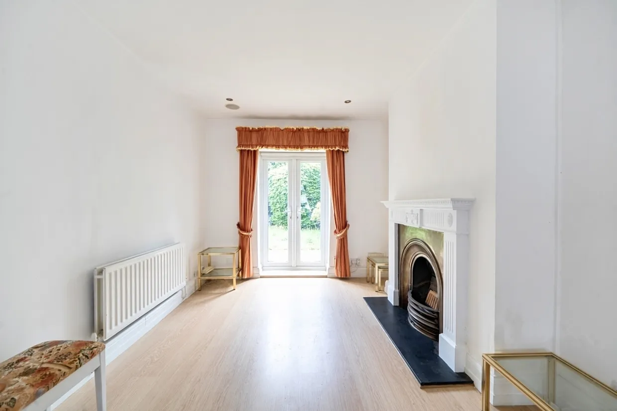 Highfield Road London NW11 photo 8