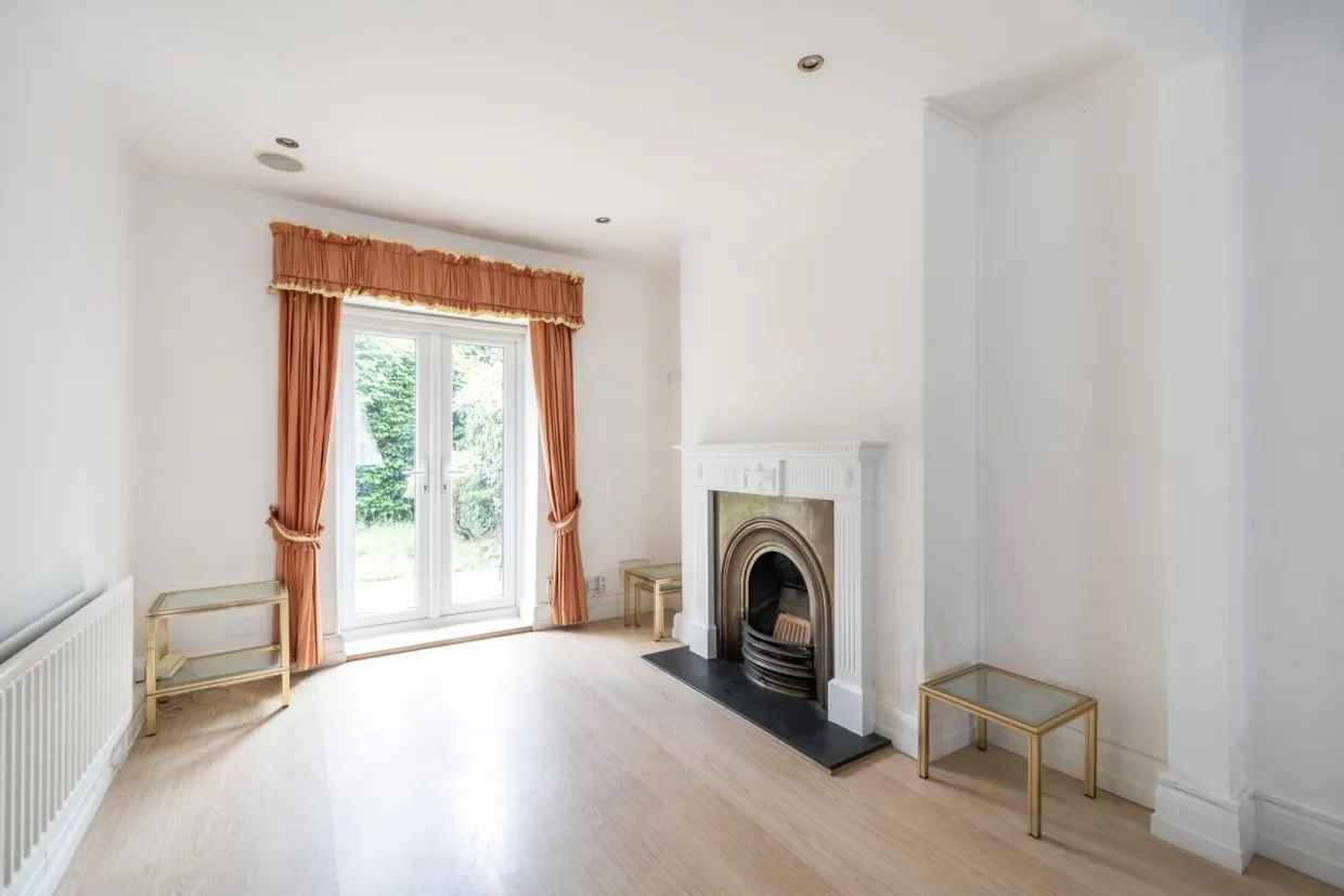 Highfield Road London NW11 photo 5