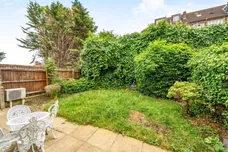 Highfield Road London NW11 photo 7