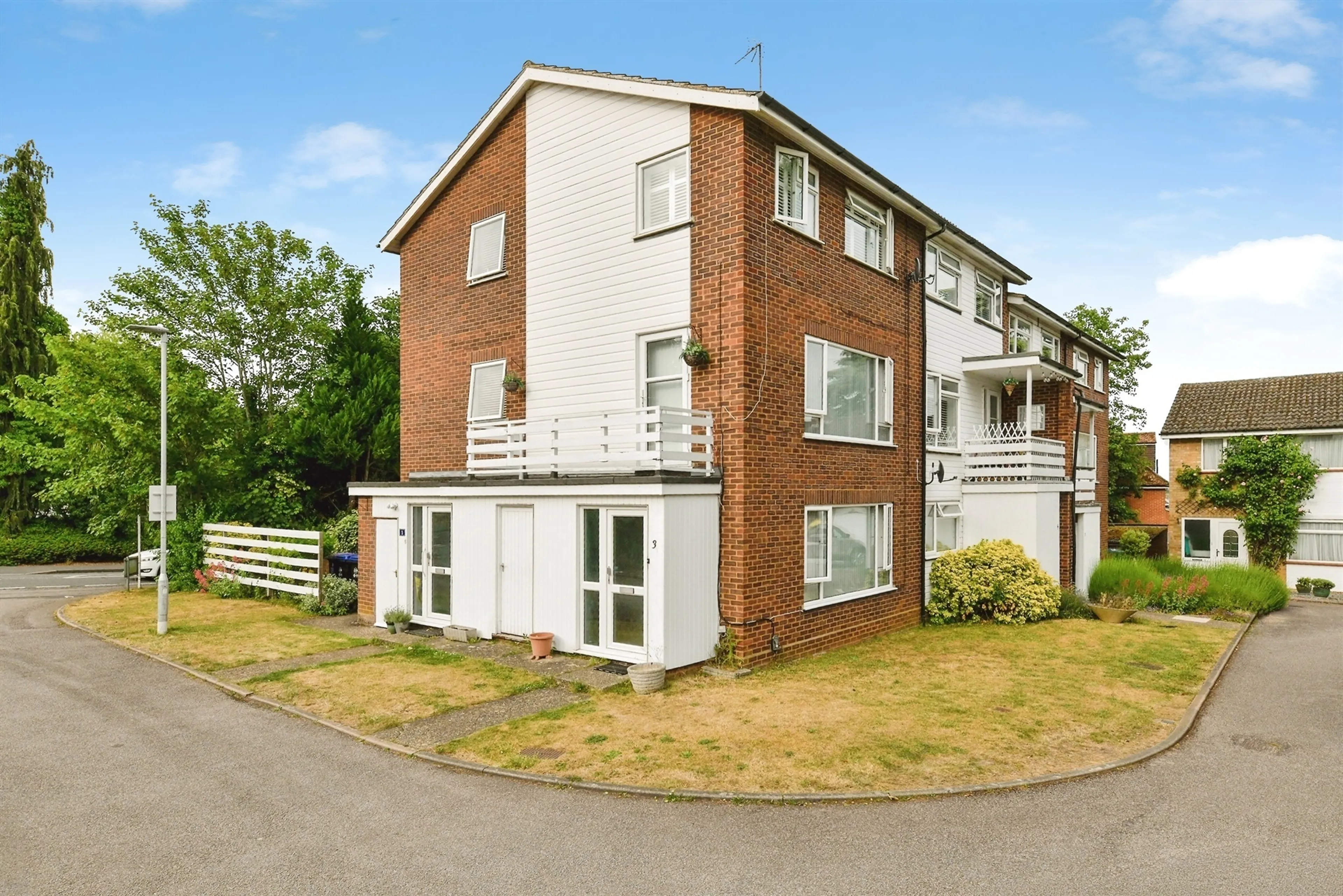 Property photo 0
