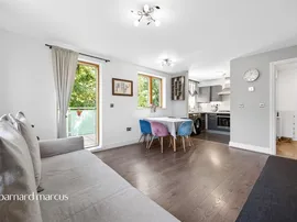 Sanderstead Road, South Croydon thumb 3