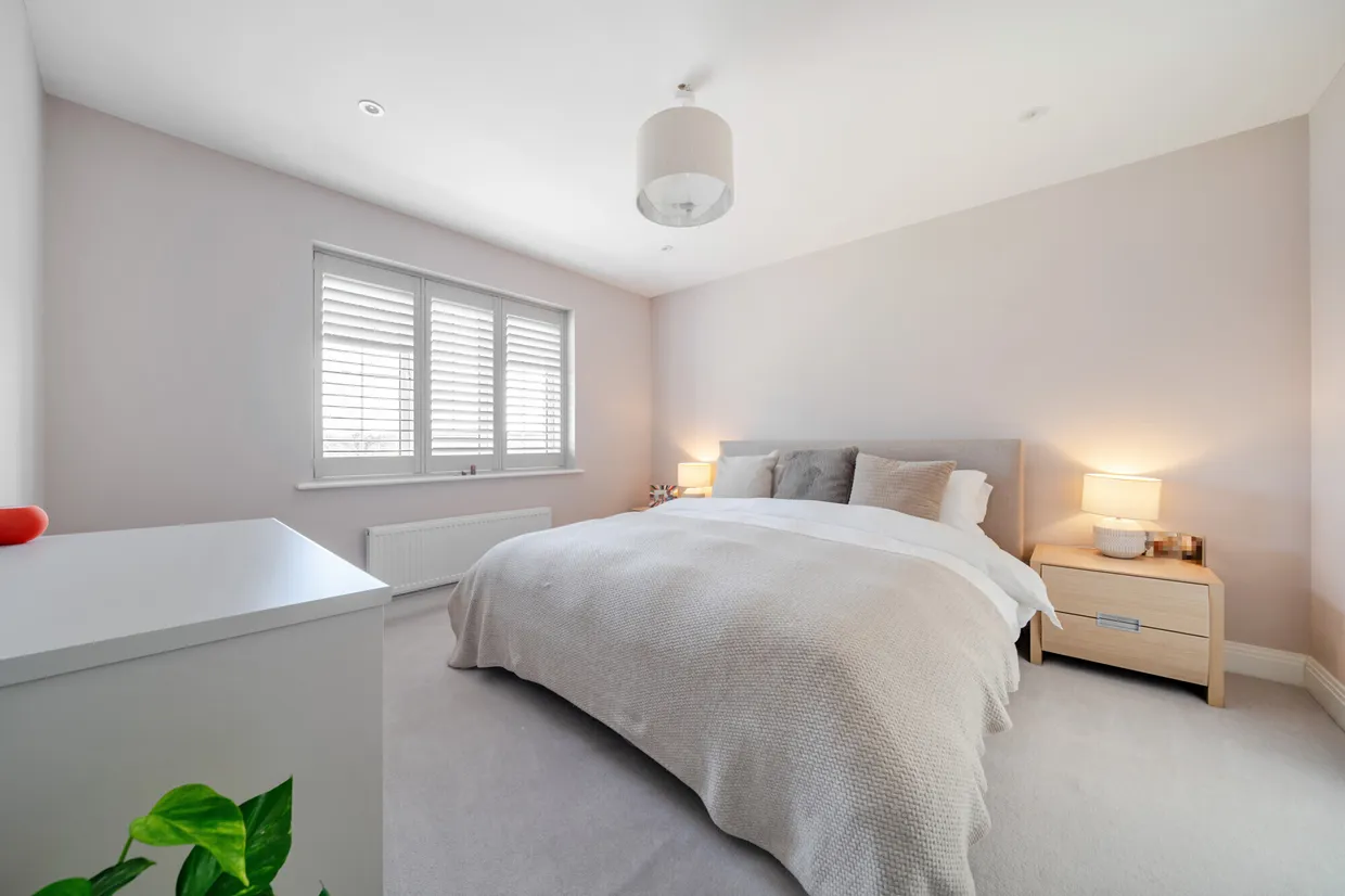 Baker Oats Drive, Farnham, GU10 photo 6