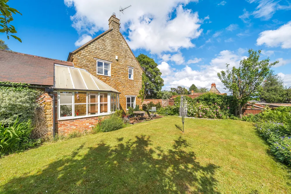 Lime Avenue, Eydon, NN11 photo 10