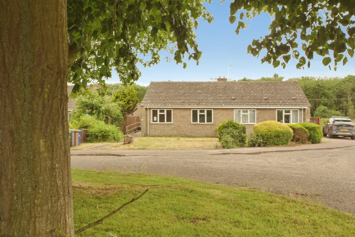 Highwood Crescent, Gazeley, Newmarket