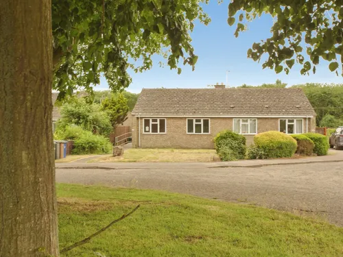 Highwood Crescent, Gazeley, Newmarketphoto