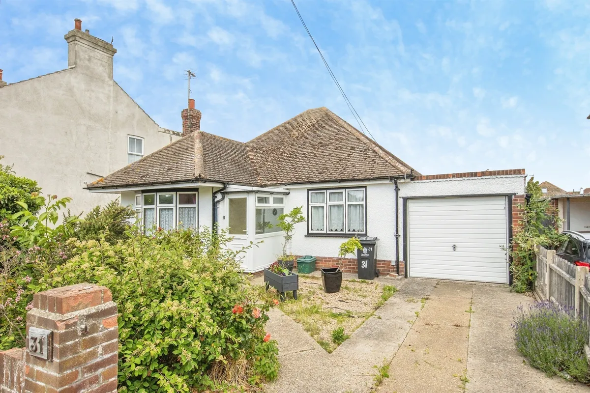 Bedford Road, Holland-On-Sea, Clacton-On-Sea