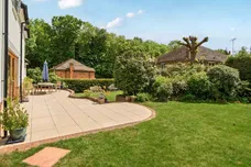 North Park, Gerrards Cross, SL9 photo 2