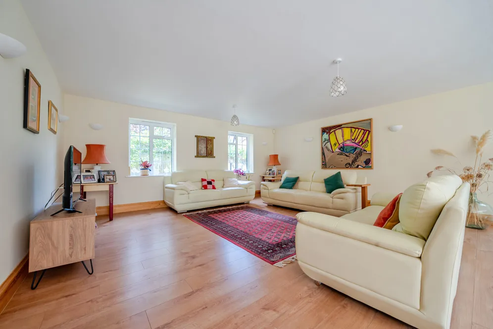 North Park, Gerrards Cross, SL9 photo 6