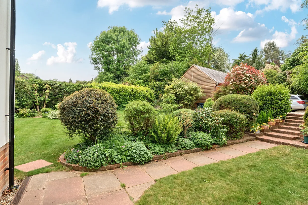 North Park, Gerrards Cross, SL9 photo 8