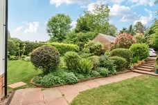 North Park, Gerrards Cross, SL9 photo 8