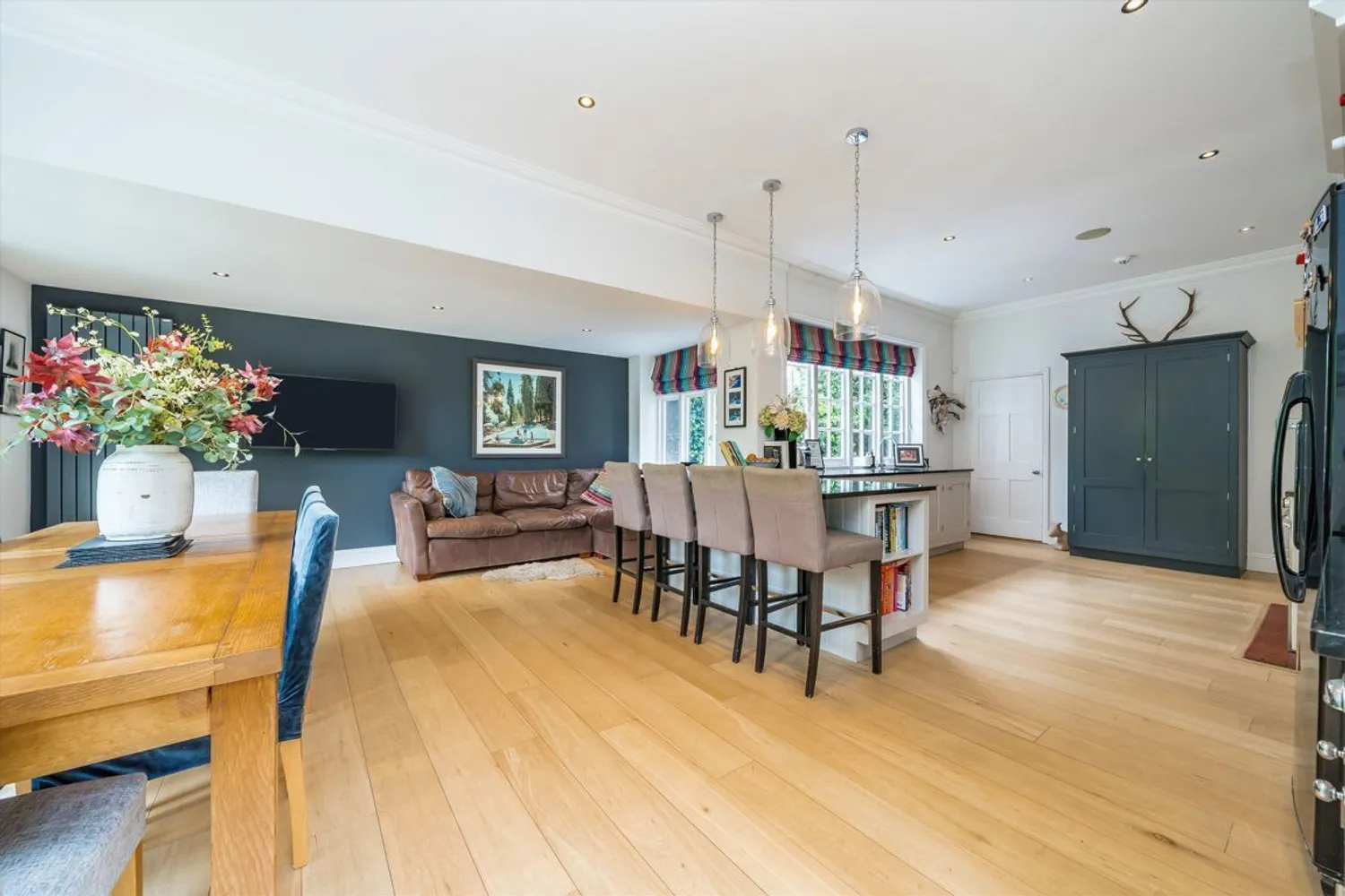 Mayfield Road, Weybridge, KT13 photo 5