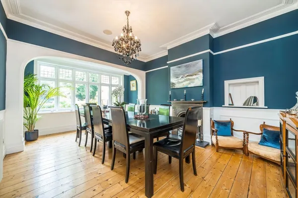 Mayfield Road, Weybridge, KT13 photo 6