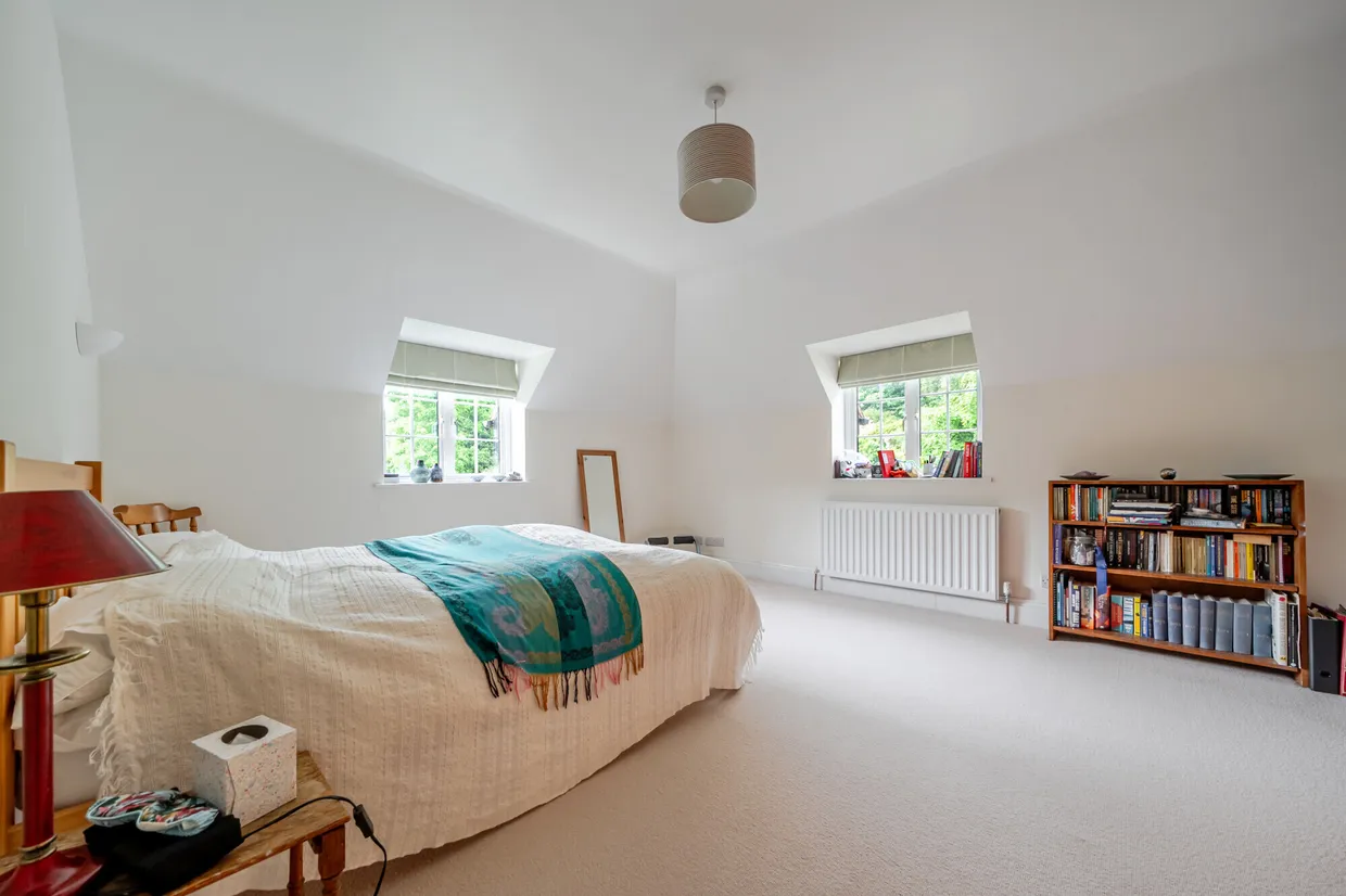North Park, Gerrards Cross, SL9 photo 13