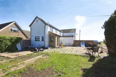 Guntons Road, Newborough, PETERBOROUGH