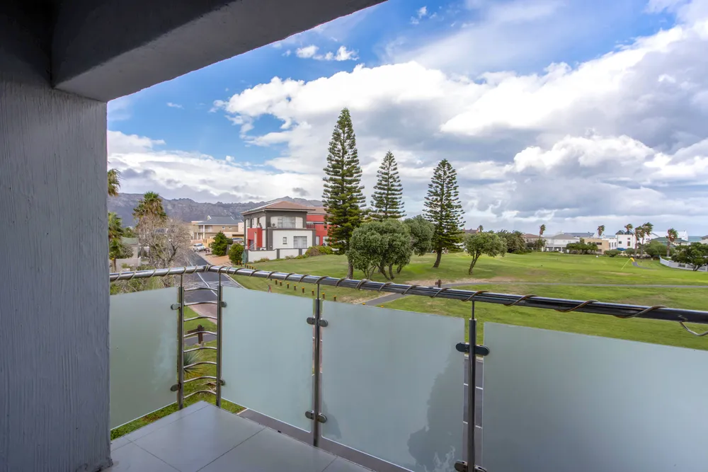 South Africa, Western Cape, Greenways Golf Estate