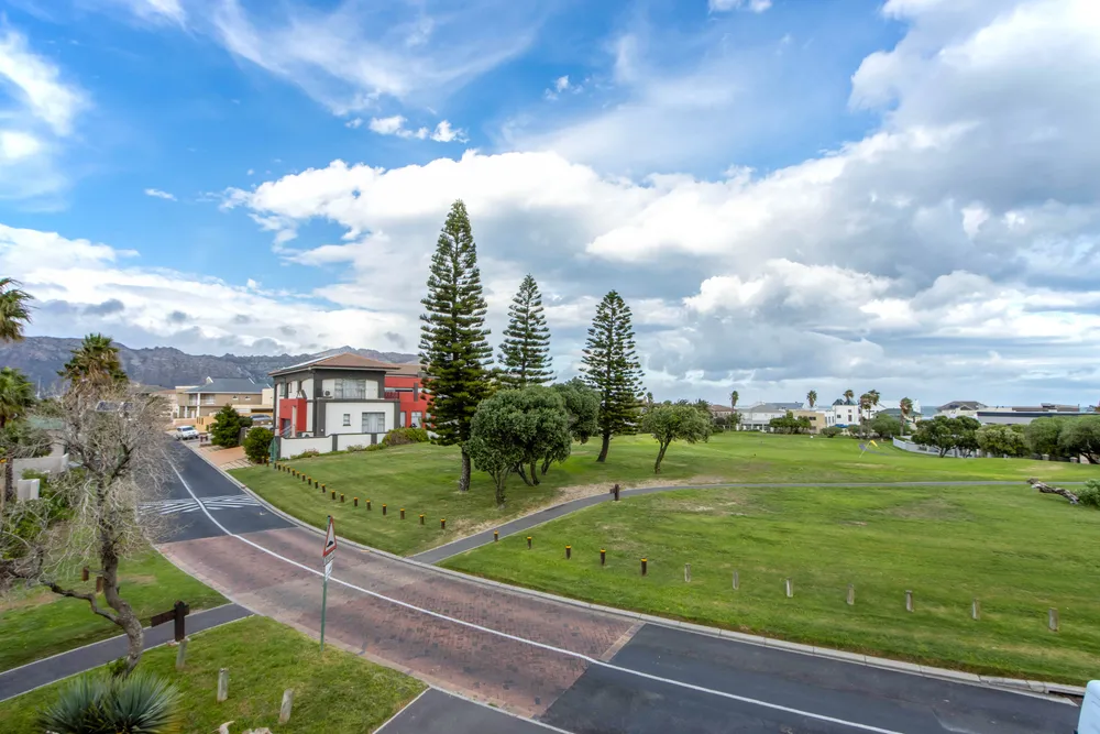 South Africa, Western Cape, Greenways Golf Estate