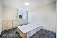 Winterfold Close, London