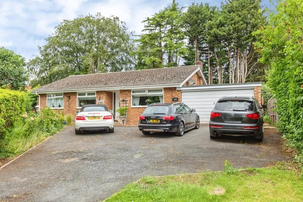 Quinton Road, NORTHAMPTON, Northampto...