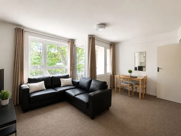 Clarence Crescent, Clapham, SW4